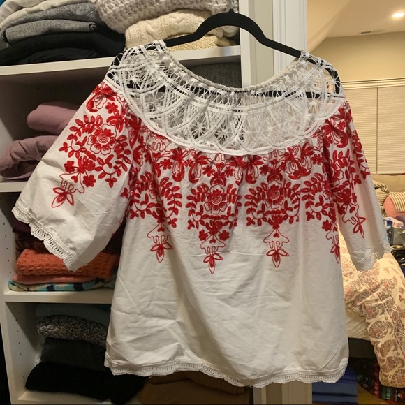 ❤️bundle me❤️Red and white blouse top, size S - Picture 4 of 5